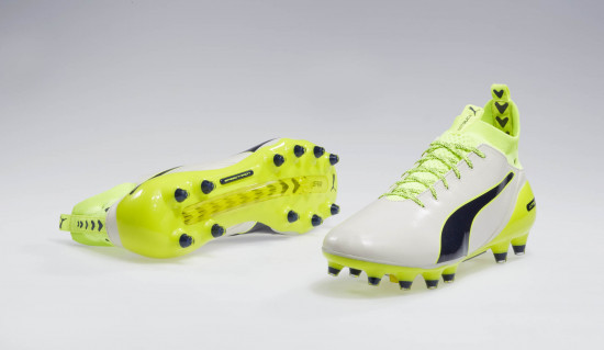 16AW_PR_TS_Football_Q3_evoTOUCH Pro-Special Edition_18.jpg